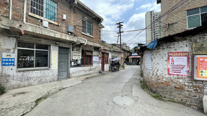 凤凰路115号外景图