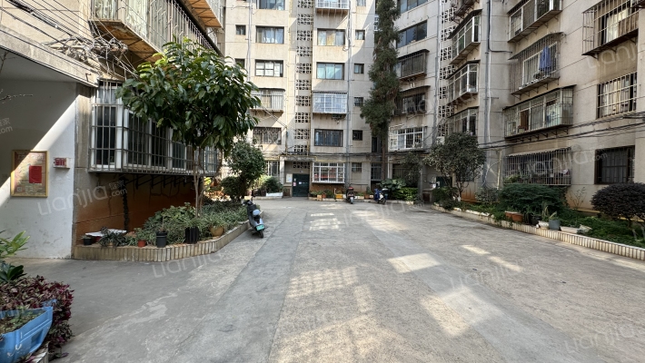 英茂职工宿舍外景图