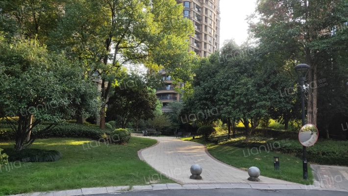 翡翠城二期外景图