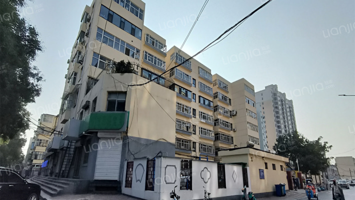 新合街70号院外景图