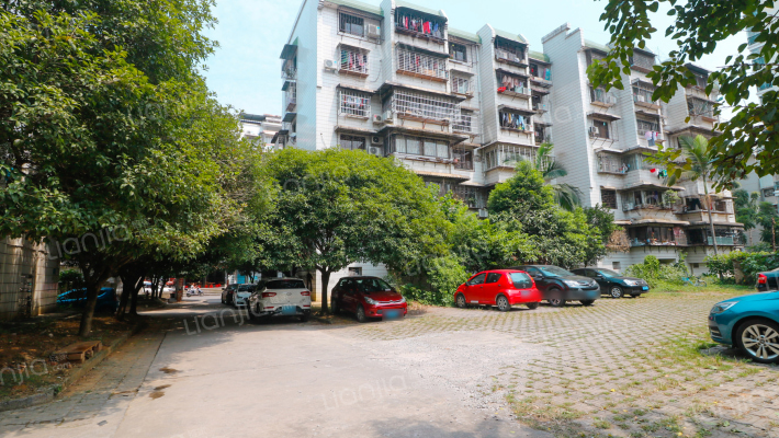 东安花园外景图