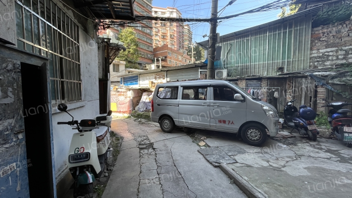 旭东路174号外景图