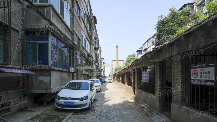 省盐业储运公司宿舍外景图