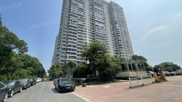湖畔现代城三期外景图