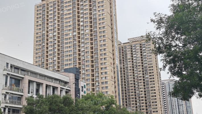 新世界广场外景图