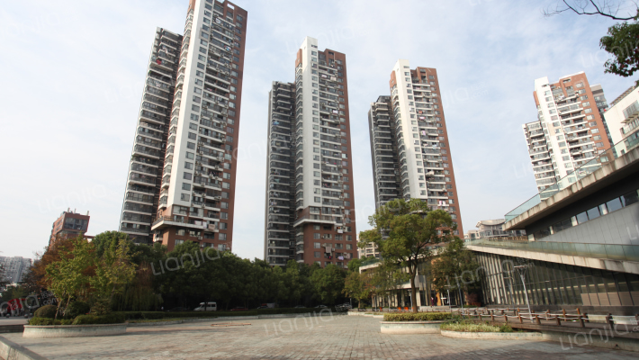 泰然南湖玫瑰湾一期外景图