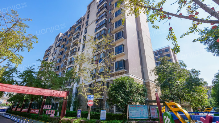 中凯蓝域外景图