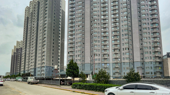 千城万家外景图