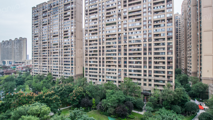 中海城南华府外景图