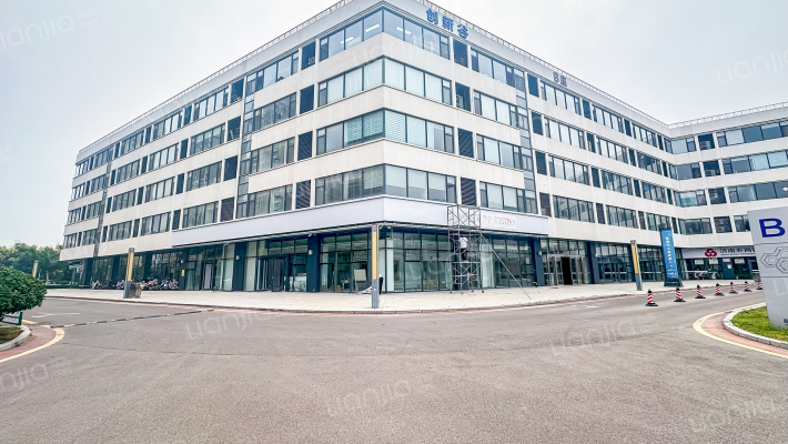 九方商业广场外景图