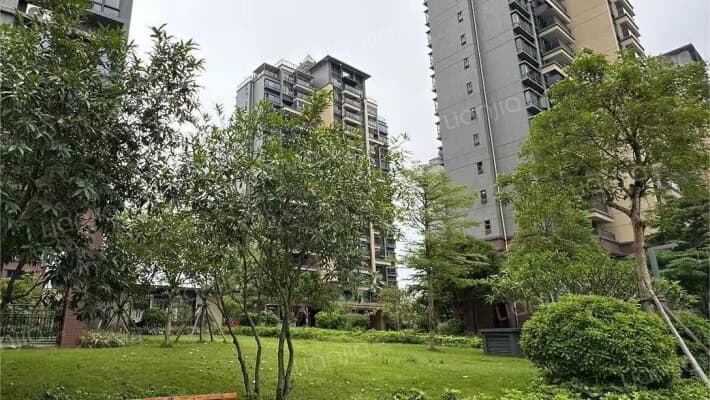 海伦堡十里东江外景图