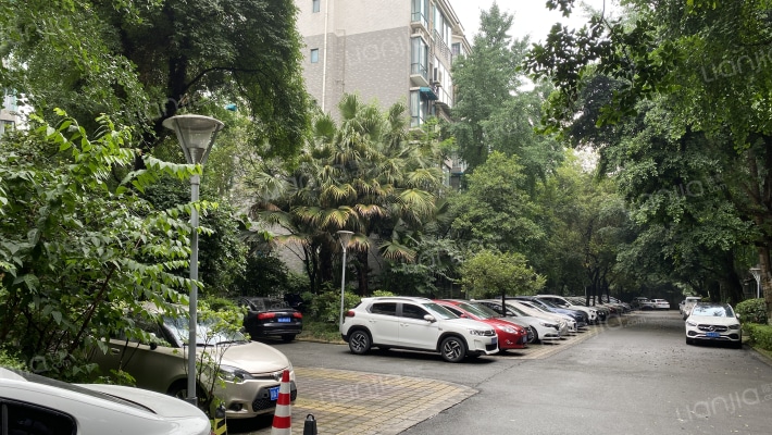 富豪时代外景图