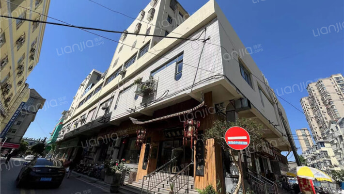 新东西路新世纪商城外景图