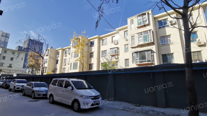 省体育学校宿舍外景图