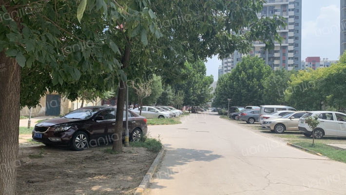 京港国际城外景图