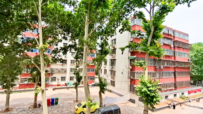 二里岗街13号院外景图