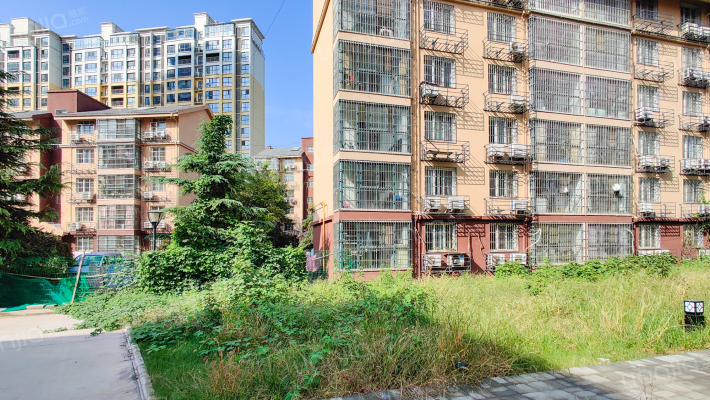 滨水良居外景图