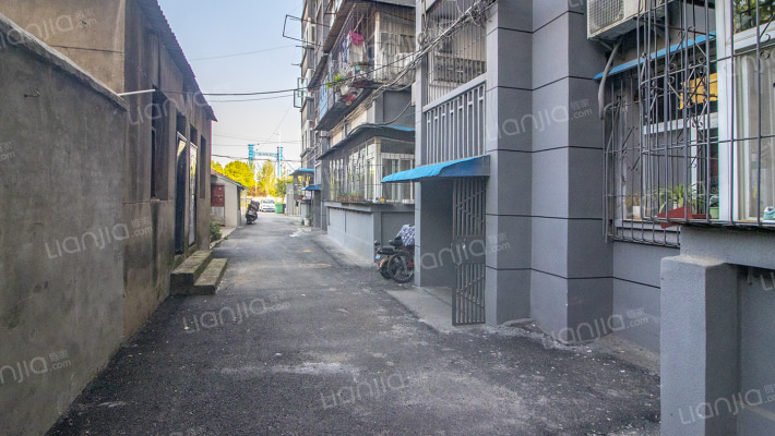 纺织品大院住宅楼外景图