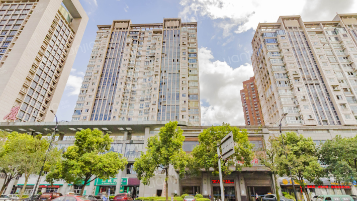 海港大厦外景图