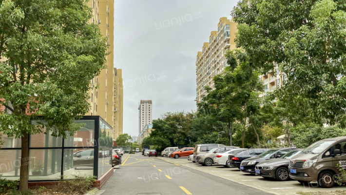 北上海花园B区外景图