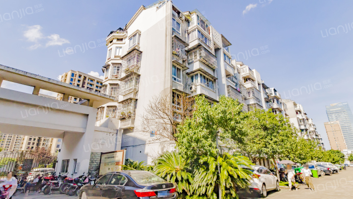 繁裕二村外景图