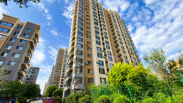 中房上东花墅四期外景图