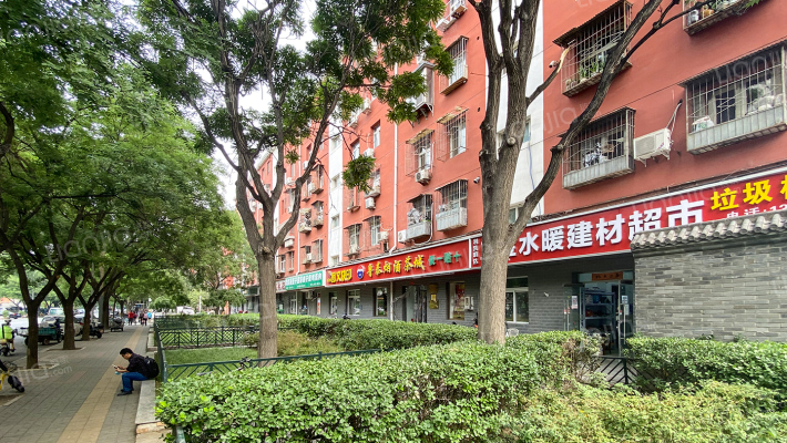 西三环北路82号院外景图