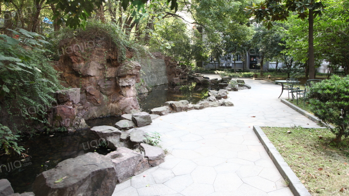 曙光公寓外景图