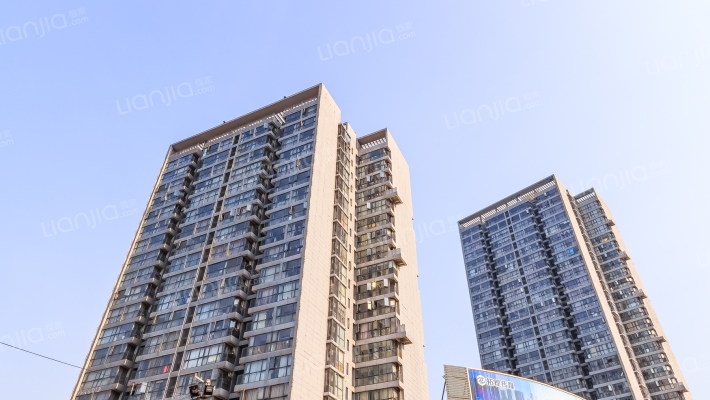 建鑫大厦外景图