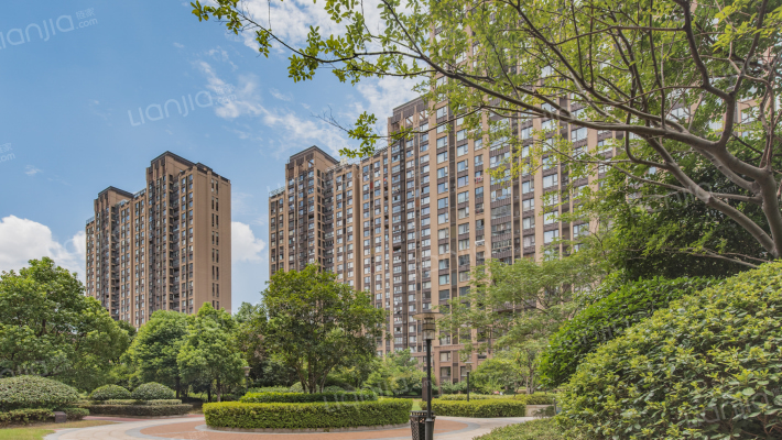 金地铂悦外景图