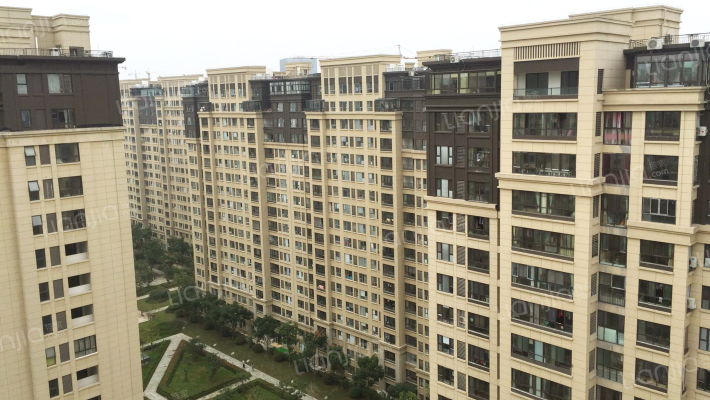 保利梧桐语花园外景图