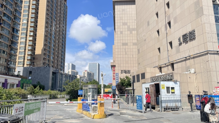 深蓝公寓外景图