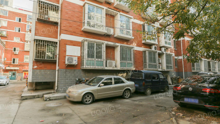 望湖丽阳外景图