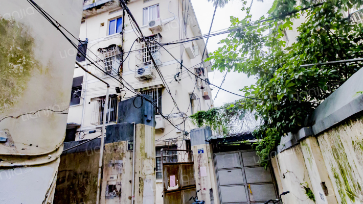 黎明西路307弄31号外景图