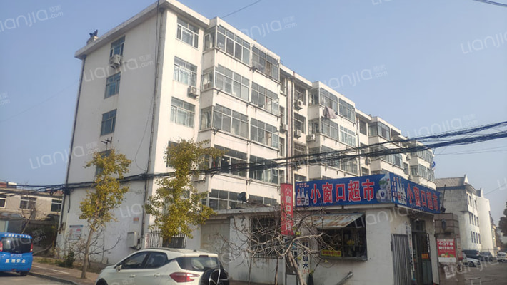 船厂家属楼外景图