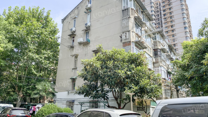 四达路210弄外景图