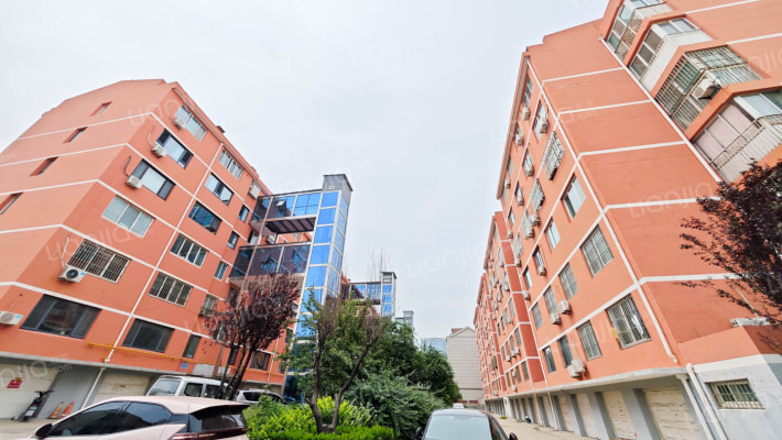 唐王山路教育局宿舍外景图