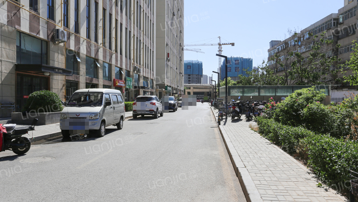 北晨国际小区外景图