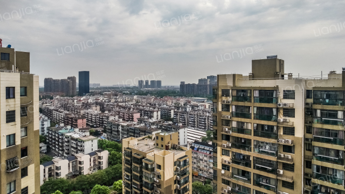 风清云都外景图