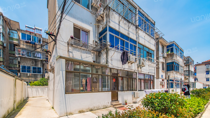 军休小区外景图