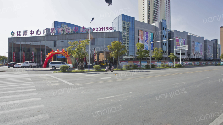 佳源中心广场外景图