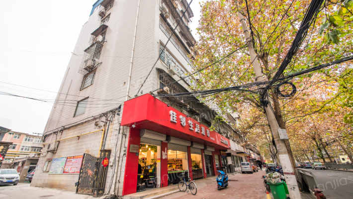 东里路1号院外景图