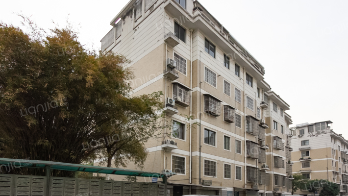 梅园小区外景图