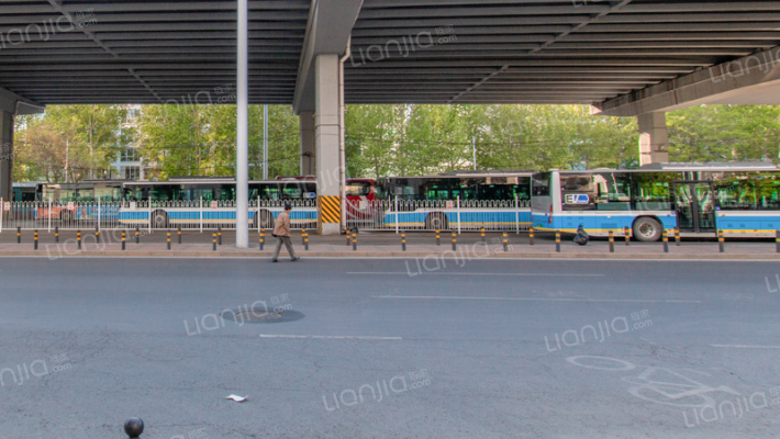 艾维克大厦外景图