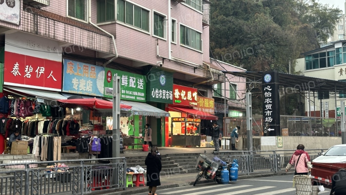 钟坡西路112号外景图