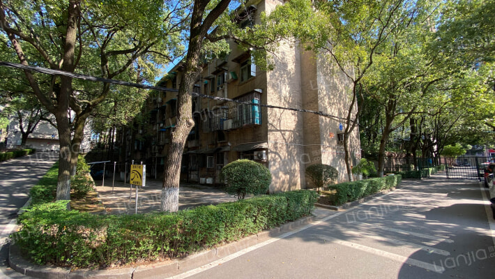 邮电学院家属区外景图