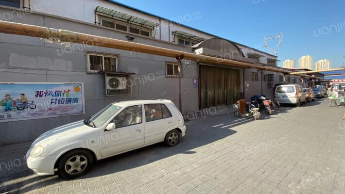 普天东里外景图