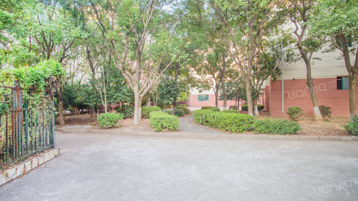 红谷世纪花园A区外景图