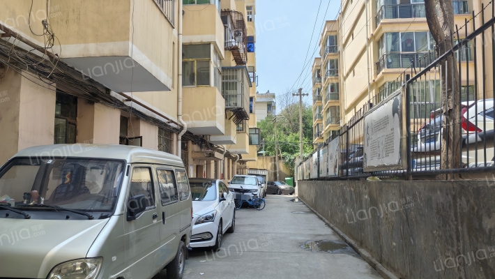 胶带厂家属院外景图