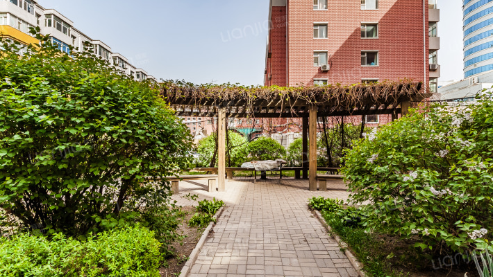 星宇建宇小区外景图